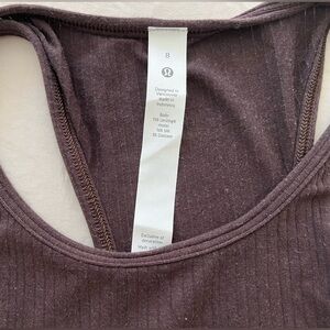 Lululemon tank top